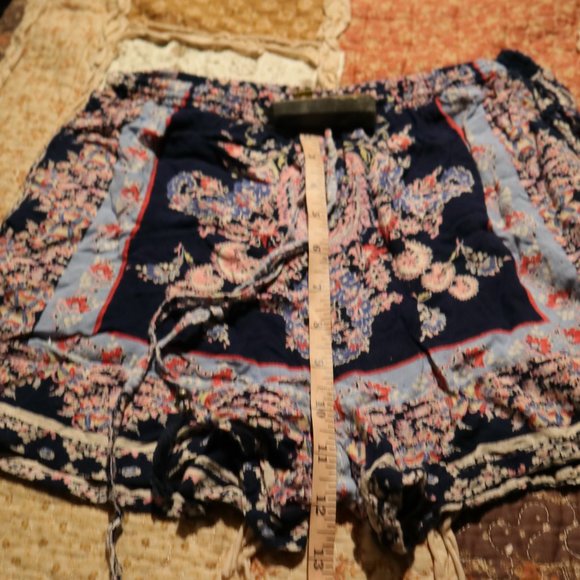 Angie size sm boho shorts! - Picture 4 of 9